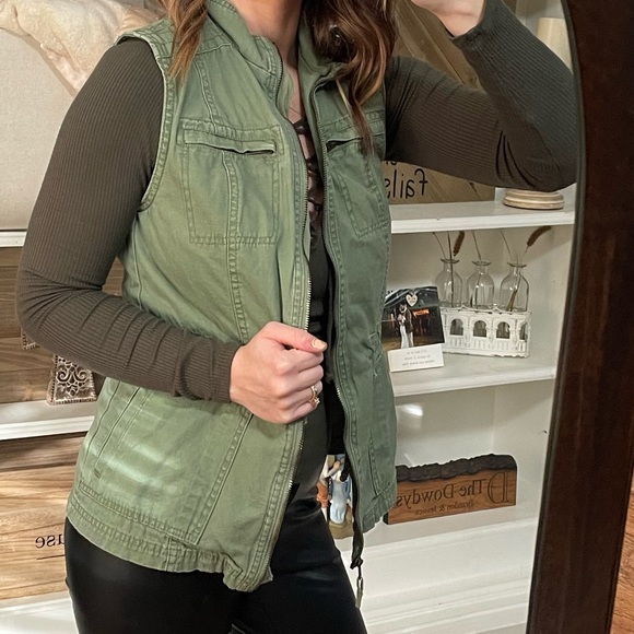 Merona Green utility vest - Picture 5 of 14